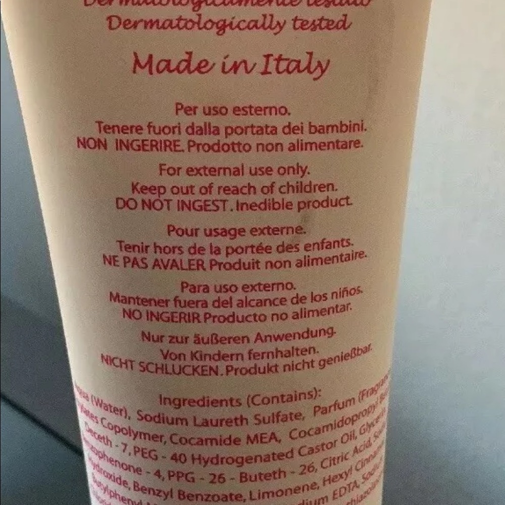 Brand new pink sugar shower Gel made in Italy